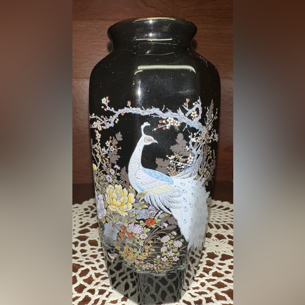 Vintage Japanese Shibata Black Gold Enamel Peacock & Floral Porcelain Vase‎ 6”